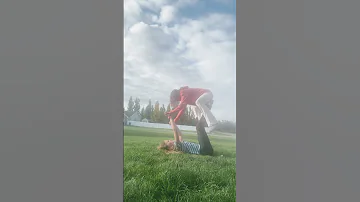 Yoga Poses To 2 People 