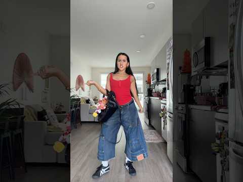 CAN ALL MY BIG LADIES COME TO THE FRONT Dance Funny