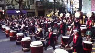 &quot;Arashi&quot; por Buenos Aires Taiko