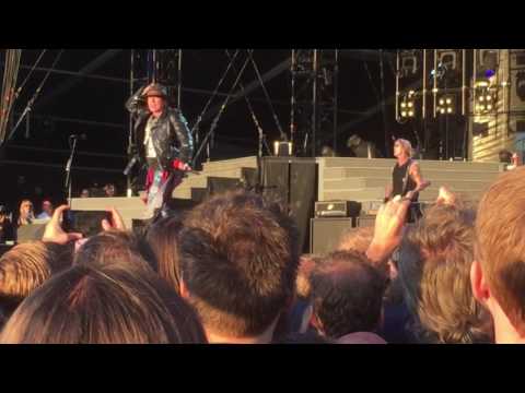 Guns N' Roses Feat. Angus Young - Riff Raff - Nijmegen July 12 2017