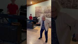 Grandma dances for first time in years for sweetest reason ❤️￼