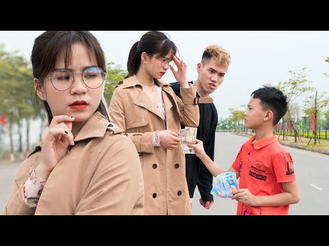 Nữ Thám Tử - Tập 2: Giải Cứu Cậu Bé Bán Vé Số Cầu Cứu Nhờ Mật Mã Morse Bí Ẩn #Shorts - Nữ Thám Tử - Tập 2: Giải Cứu Cậu Bé Bán Vé Số Cầu Cứu Nhờ Mật Mã Morse Bí Ẩn #Shorts