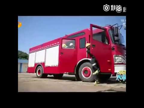 汽车起火的正确扑救方式消防实验告诉你 Youtube 汽车起火的正确扑救方式消防实验告诉你 Youtube