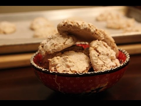 Amaretti cookies