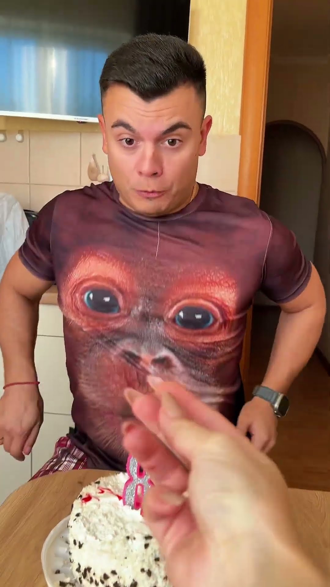 Plasticine gorilla by Tsuriki Show