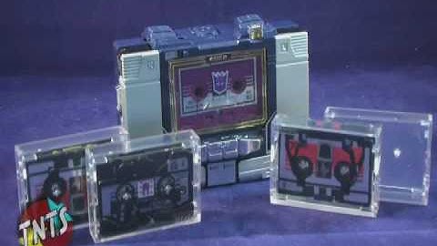 Hasbro Transformers SDCC Exclusive 25th Anniversary Soundwave Figure Video Review