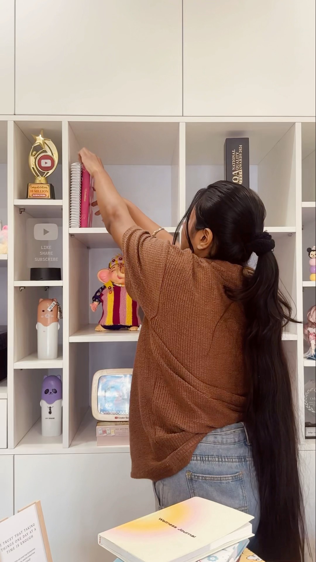Organising Craft Room 1? #crafteraditi #craftroom #shorts #organising #diy #ASMR @CrafterAditi