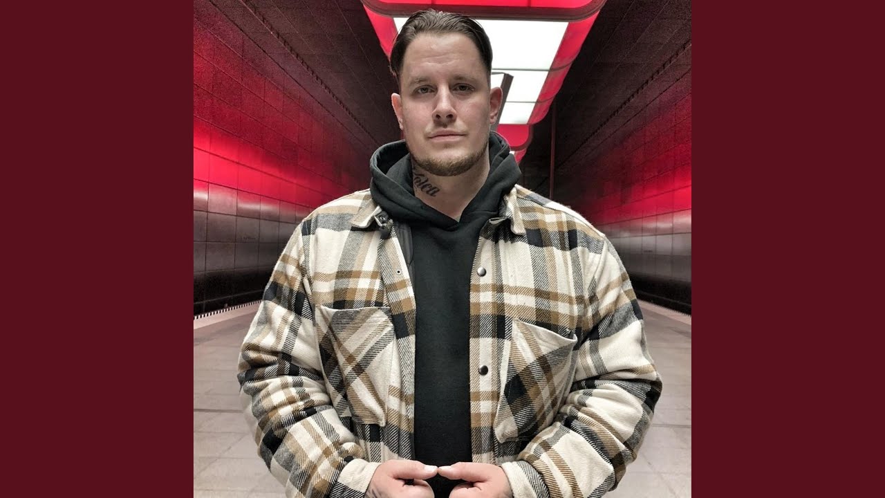Watch Dschungel on YouTube Watch Dschungel on YouTube