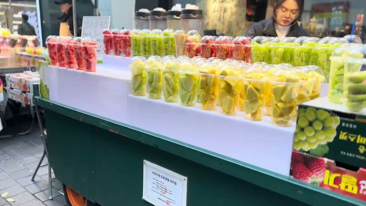 Korean street food 🇰🇷🥘#myeongdong#korea#food#seoul#koreanfood#streetfood#travel#trending