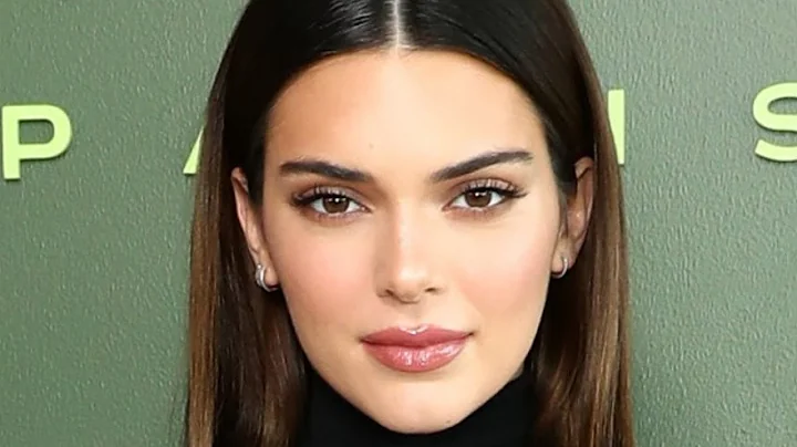 How many calories is Kendall Jenner eating? (2023)