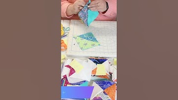 How to make a quarter square triangles with 4 colors