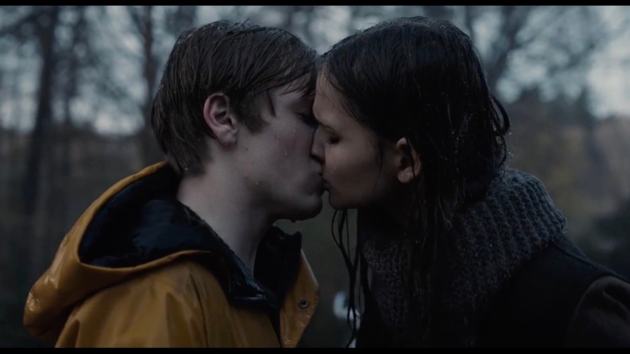 Dark: Jonas and Martha - kiss scene 2