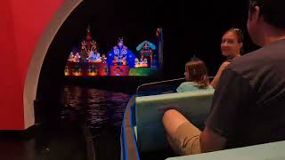 It's A Small World Timelapse Boat Ride