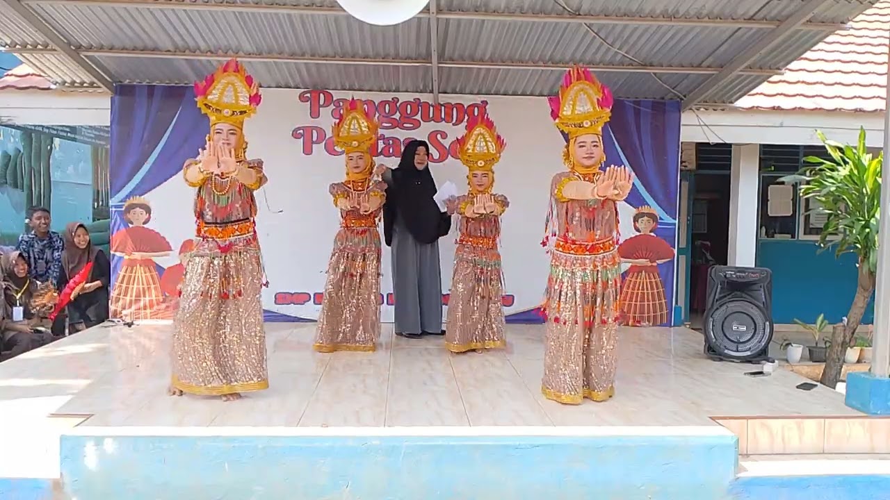 tari Toraja by Siswi SMP negeri 3 Bontomarannu