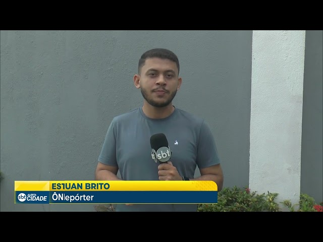 ÔNIBUS EVITA COLISÃO COM CAÇAMBA NA PA-458