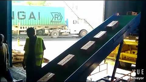 YiFan High Quality Truck Cartons Loading Unloading Conveyor Use Video