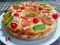 Rosca de hojaldre rellena de nata