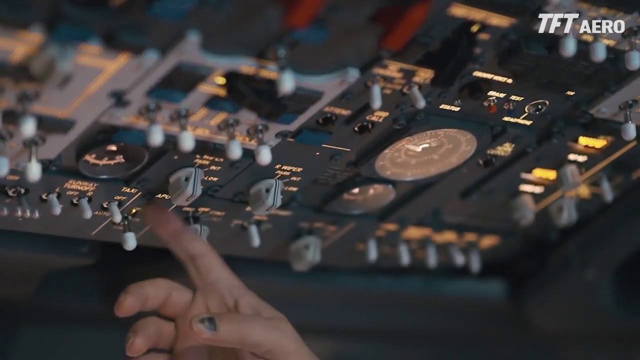 Узнайте о системах управления самолетом: основное руководство