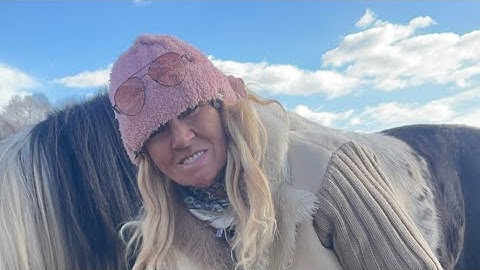 Happy Thanksgiving on YouTube with my horse juggling sharing what i learned over 16 years 💗