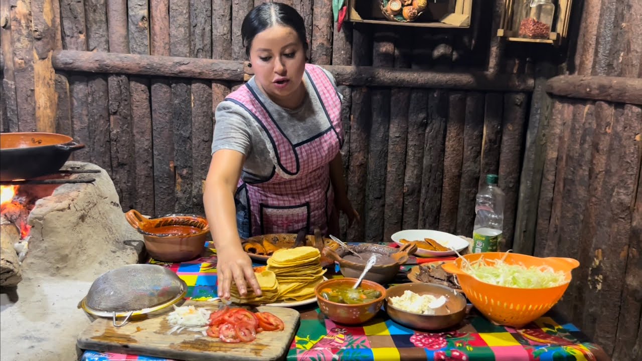 Ricos Taquitos Rojos