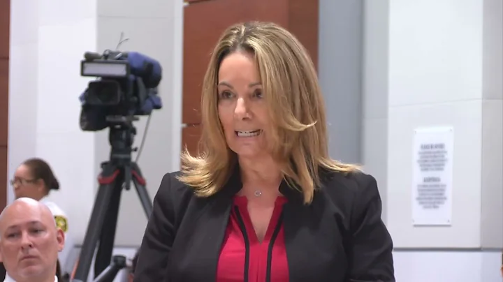 Parkland Survivor, Teacher Stacey Lippel Gives Fin...
