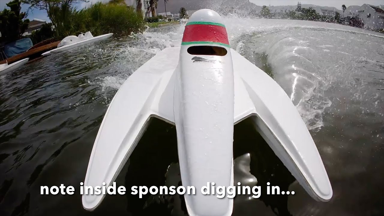 Подвесные моторы YPC F1 RC - вид спереди, GOPRO HERO