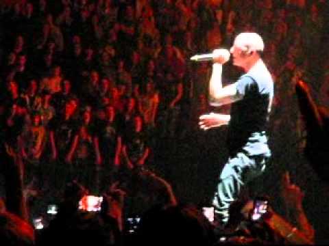 Linkin Park - Breaking The Habit (St. Paul 1.28.20...