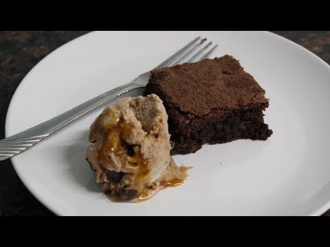 basic-fudgy-chocolate-brownie