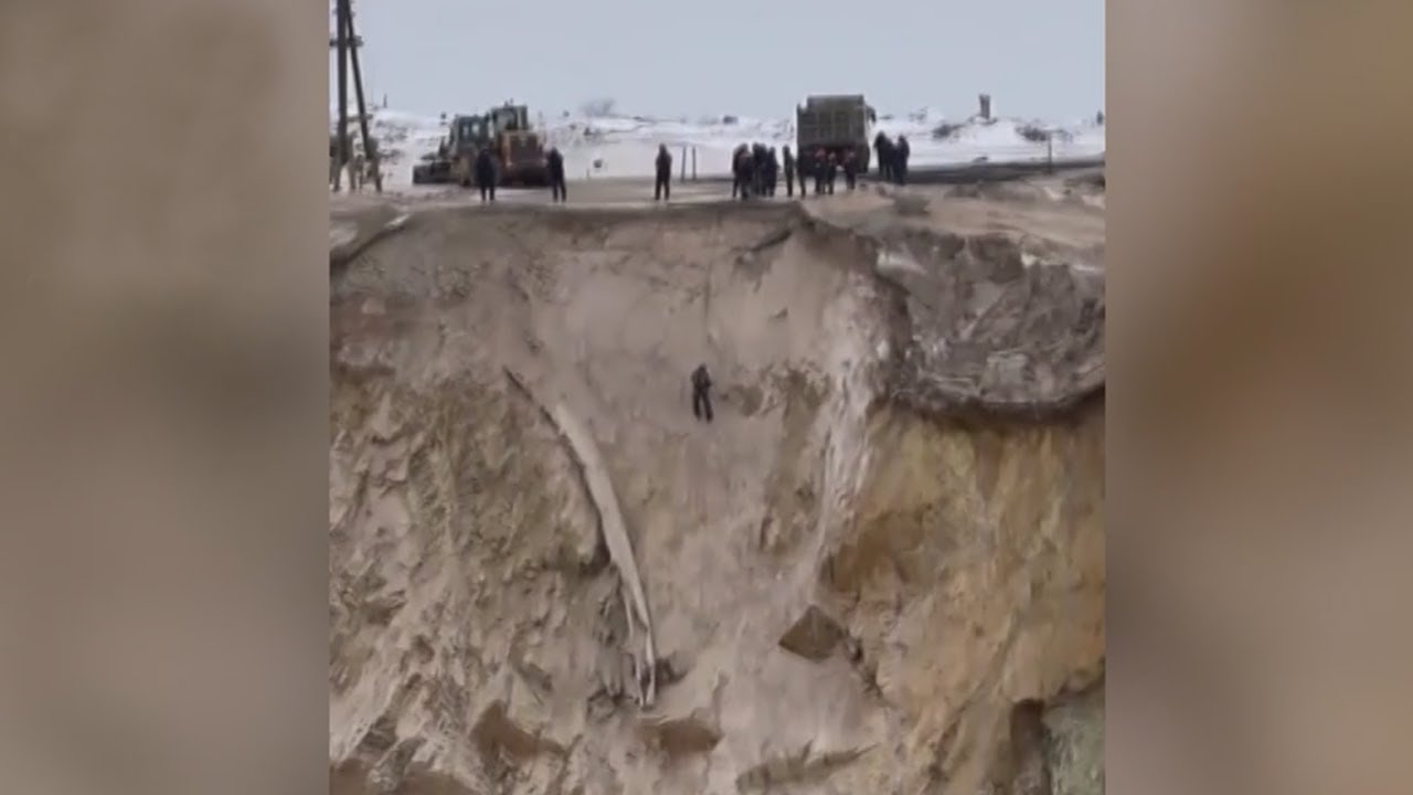 самара казахстан автобус. павлодарская область воронка автобус. сгоревший школьный автобус. общественный транспорт павлодара. павлодарская область воронка автобус.