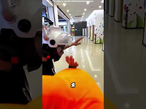 У динозавра отвалилась шляпа! Это надо видеть! 🦖🎩 #short