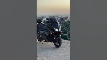 DIR M3AK ABONNÉ ZIN Tmax560 