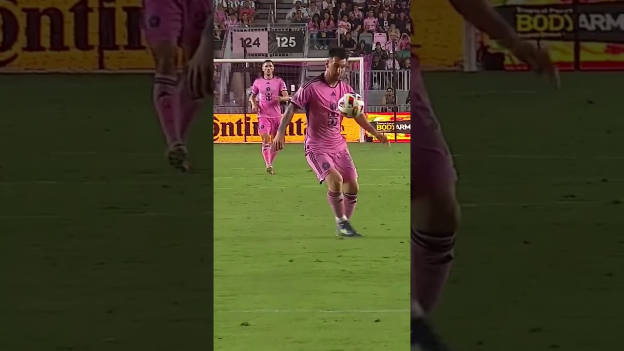 Messi INCREDIBLE control on first touch 🤯 #skills #soccer