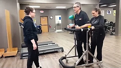 Standing and Walking for Recovery using the Gait Harness System - DayDayNews