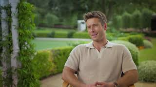 Anyone but you  itw Glen Powell (Official video)