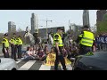 Greta Thunberg é detida duas vezes durante protesto na Holanda | AFP