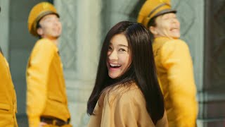 篠原涼子、名曲「SMILE」を歌って踊る！　軽快なステップ＆笑顔も　マクドナルド新テレビCM「今年はみんなでBIG SMILE」編