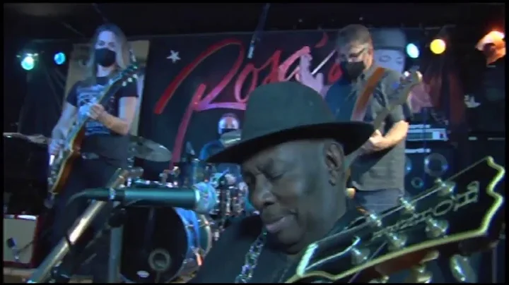 The Smiley Tillmon Band feat. Kate Moss :: Live fr...