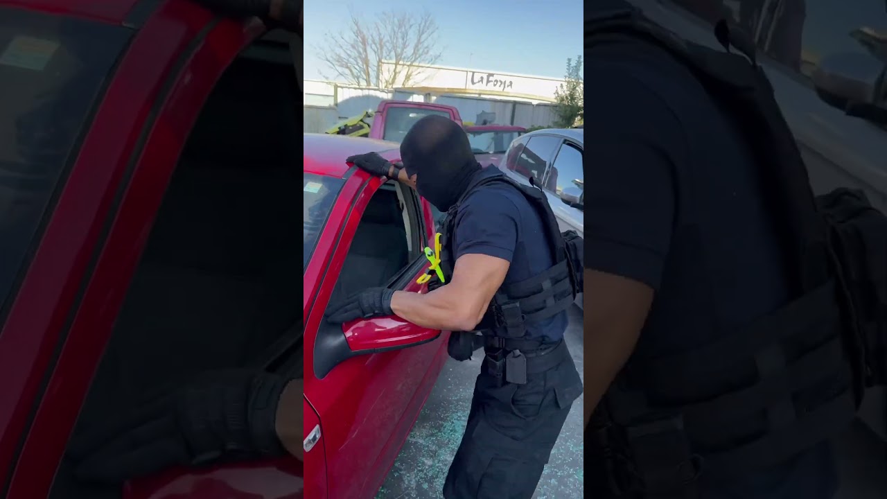 RESQME HUMMER: ESCAPAR de un coche en SEGUNDOS 