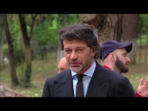 კალაძე პოლიტიკურ პროცესებზე, ტაქსებზე, შმაქსებზე, მეტროზე