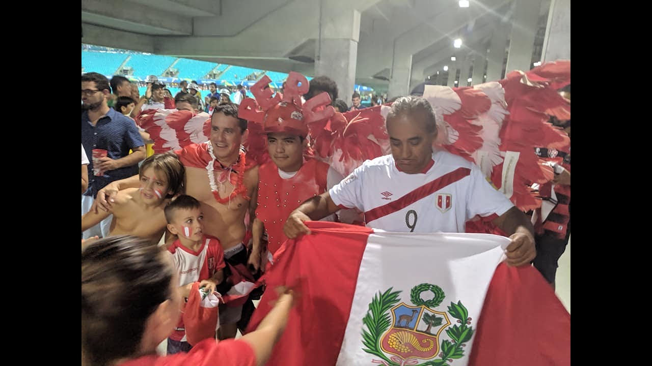 Peru vs Uruguay en Salvador (Copa América) - YouTube