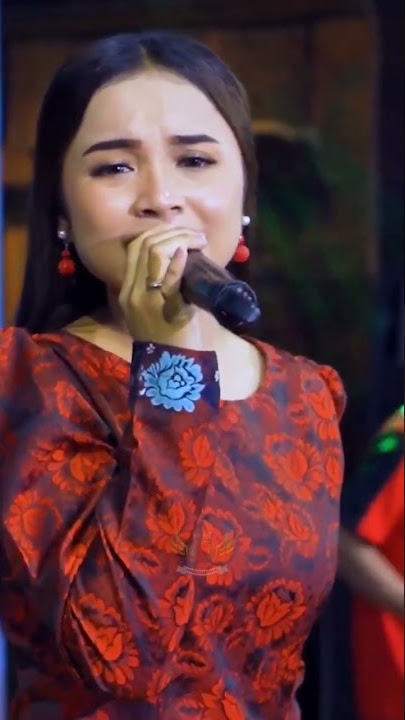 Menusuk Kalbu 'UNGKAPAN HATI' - Tasya Rosmala (ADELLA)#tasyarosmala #adella
