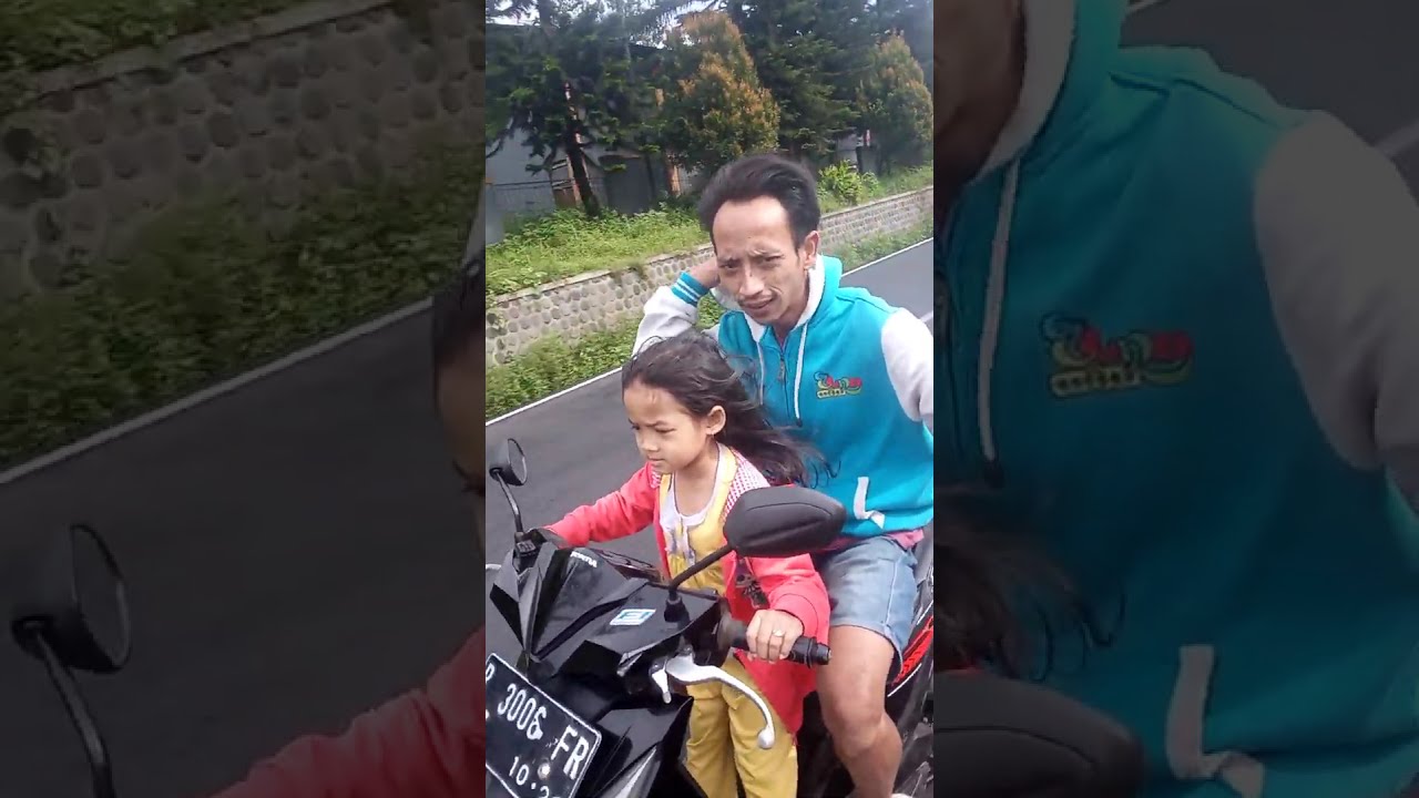  anak  kecil naik motor  keren jago banget YouTube