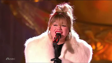 Kelly Clarkson - Santa, Can't You Hear Me (Live from Christmas in Rockefeller Center 2023)