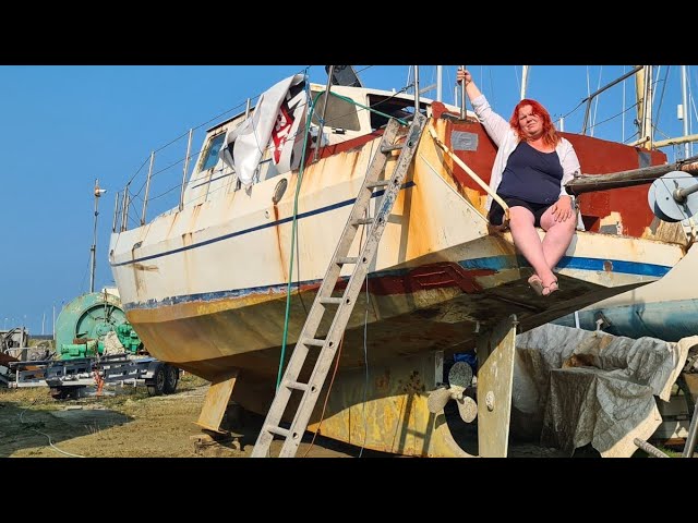 #58 GIRL…Tackling a STEEL boat project!! ⛵⛵[S2-EP41]