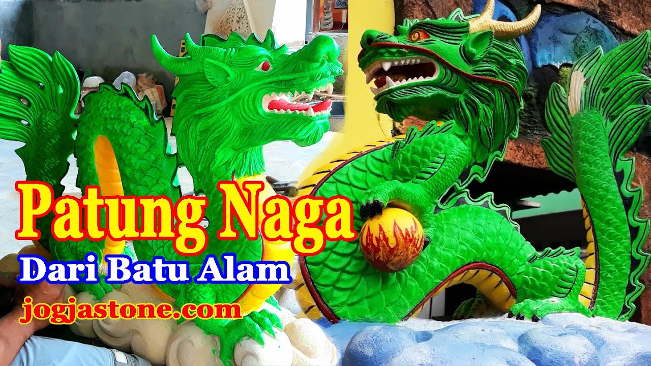 Patung Naga yang dibuat dari batu  alam  paras jogja Batu  