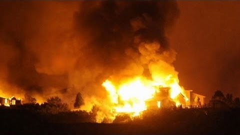 Colorado Wildfires: Americans Scramble to Safety