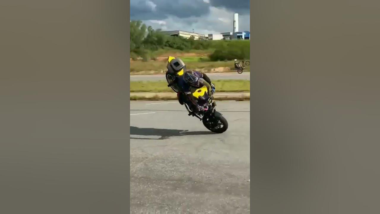 Сальто на мотоцикле