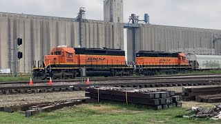 BNSF train Y-NYF1061 (with Shoving Platform) at Saginaw, TX (May 12, 2023)