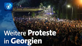 Weitere Proteste in Georgien: Umstrittenes „Agentengesetz“ verabschiedet