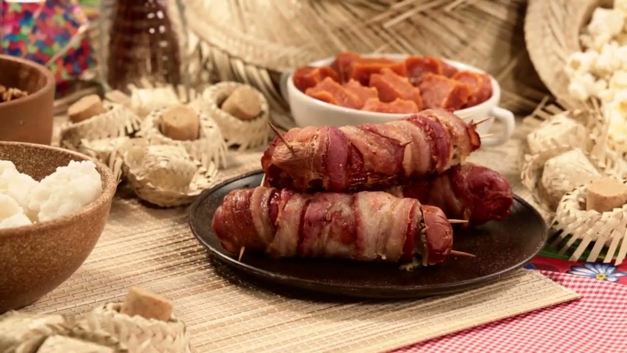 TURBINEI O SALSICHÃO COM QUEIJO E BACON E FIZ A MELHOR RECEITA SALGADA JUNINA